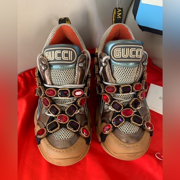 Gucci Flashtrek Sneakers - Picture 7 of 9